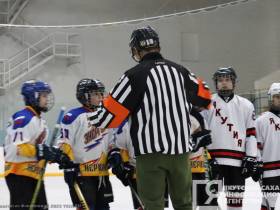 В Якутске стартовало первенство по хоккею среди детей