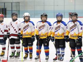 В Якутске стартовало первенство по хоккею среди детей