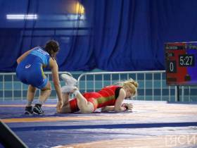 Более 130 юных борцов участвуют в первенстве Дальнего Востока в Якутске