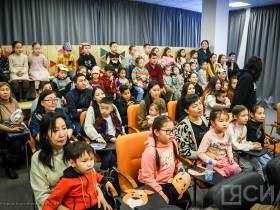 Детям Якутска презентовали сериал на якутском языке «Тооку»