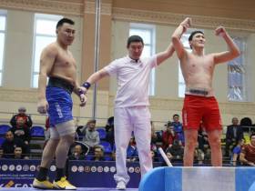 Чемпионат Якутии по мас-рестлингу преподнес сенсационные победы