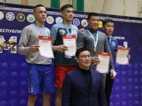 Чемпионат Якутии по мас-рестлингу преподнес сенсационные победы