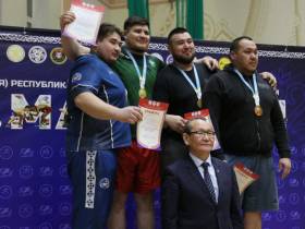 Чемпионат Якутии по мас-рестлингу преподнес сенсационные победы