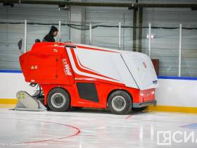 Секции по зимним видам спорта и плаванию откроются в новом спорткомплексе в Мархе