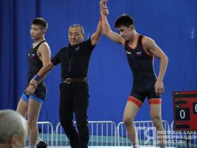 Якутские борцы завоевали 21 медаль на первенстве Дальнего Востока среди юниоров