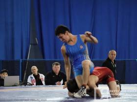 Якутские борцы завоевали 21 медаль на первенстве Дальнего Востока среди юниоров