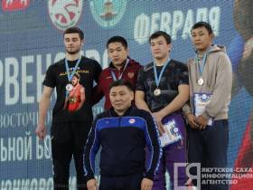 Якутские борцы завоевали 21 медаль на первенстве Дальнего Востока среди юниоров