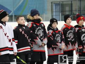 В Якутске стартовало первенство по хоккею среди детей