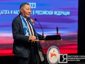 Народному учителю РФ Виктору Потапову присудили премию в один миллион рублей