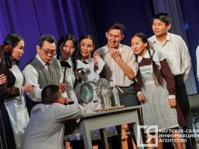 Народному учителю РФ Виктору Потапову присудили премию в один миллион рублей