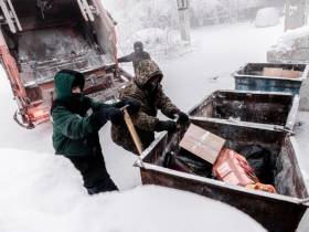 «Якутскэкосети»: как происходит вывоз мусора в сильные морозы