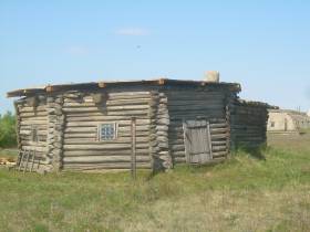 Фотовыставку отреставрированных объектов проекта «Сохраним памятники» откроют в Таттинском районе