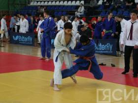 В Якутске стартовало первенство по дзюдо памяти бойца ОМОН Станислава Голомарева