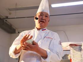 В Таттинском районе прошел мастер-класс «Три шефа», посвященный Иннокентию Тарбахову