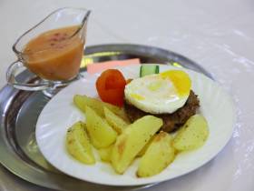 В Таттинском районе выявили лучшего повара среди школьников