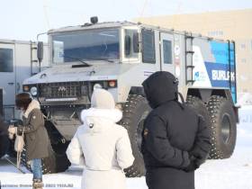«Предстоит непростой маршрут»: в Якутии стартовала экстремальная экспедиция на вездеходах