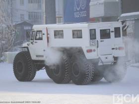 «Предстоит непростой маршрут»: в Якутии стартовала экстремальная экспедиция на вездеходах