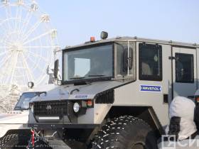 «Предстоит непростой маршрут»: в Якутии стартовала экстремальная экспедиция на вездеходах