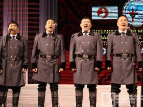 В Якутске открыли фестиваль мужских творческих коллективов «Гордость земли родной»