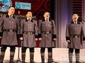 В Якутске открыли фестиваль мужских творческих коллективов «Гордость земли родной»