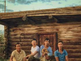 Влюблённая в музыку: певица Умсуура - о мечтах и долгом пути к первому сольному концерту