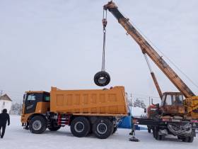 В «Янолово» приняли четыре новых самосвала