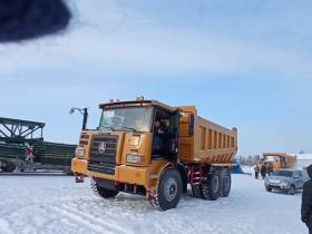 В «Янолово» приняли четыре новых самосвала