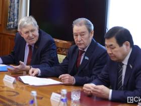 Айсен Николаев обсудил меры соцподдержки населения с представителями парламентских фракций Якутии