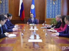 Айсен Николаев обсудил меры соцподдержки населения с представителями парламентских фракций Якутии