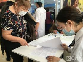 Порядка 200 человек прошли выездной медосмотр в Хангаласском районе Якутии