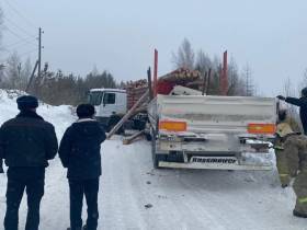 Водитель грузовика погиб в результате ДТП в Ленском районе