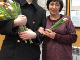 Руководители ПАО «ЛОРП» поздравили женщин Амгинского и Усть-Майского районов