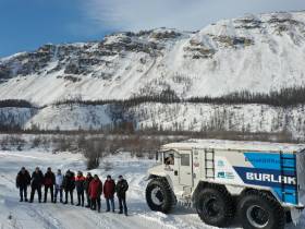 Новые маршруты для доставки грузов в якутскую Арктику планируют выстроить с помощью вездеходов
