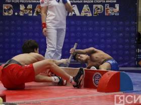 Более 320 юных спортсменов участвуют в первенстве Якутии по мас-рестлингу