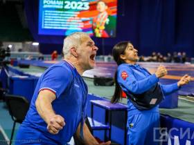 Стали известны все финалисты первого дня турнира Романа Дмитриева по вольной борьбе