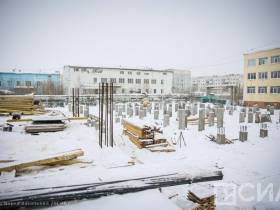 Более 400 новых учебных мест появятся в Якутске после ввода пристроев к двум школам