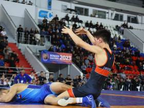 Две золотые медали завоевали якутские борцы на международном турнире памяти Романа Дмитриева