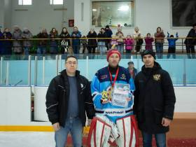 Команда Якутска завоевала золото республиканского чемпионата по хоккею памяти Михаила Свиридова