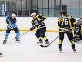 Команда Якутска завоевала золото республиканского чемпионата по хоккею памяти Михаила Свиридова