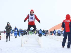 Команды из 13 регионов России и четырех стран участвуют в чемпионате по оленеводству в Якутии