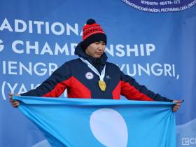 Якутяне и ямальчане стали лучшими в прыжках через нарты на чемпионате по оленеводству