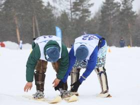 Стали известны имена победителей в беге с палкой на широких лыжах на чемпионате по оленеводству