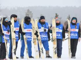 Стали известны имена победителей в беге с палкой на широких лыжах на чемпионате по оленеводству