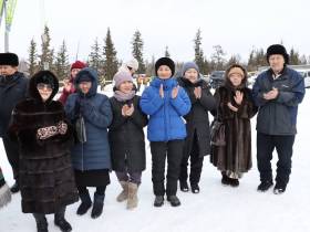 Жители якутского села Бясь-Кюель поблагодарили Владимира Путина и Айсена Николаева