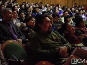 Спектакль по Олонхо деда Айсена Николаева впервые показали в Якутске