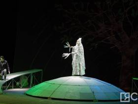 Спектакль по Олонхо деда Айсена Николаева впервые показали в Якутске