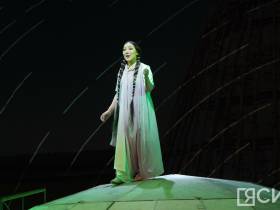 Спектакль по Олонхо деда Айсена Николаева впервые показали в Якутске