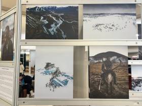 В Якутске открылась выставка известного фотографа Александра Мазурова «Хоту тыыннаах»