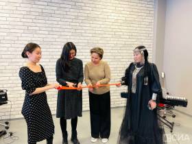 Музыкальную гостиную и зал фонда по искусству презентовали в SMART-библиотеке Якутска