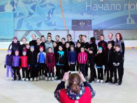 Фигуристка Камила Валиева провела мастер-класс в Якутске